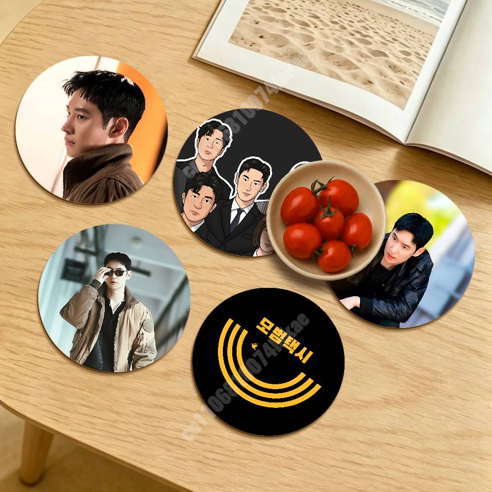 Taxi Driver Kim Do Gi Korean D - Modern Korean Lifestyle 评论和价格