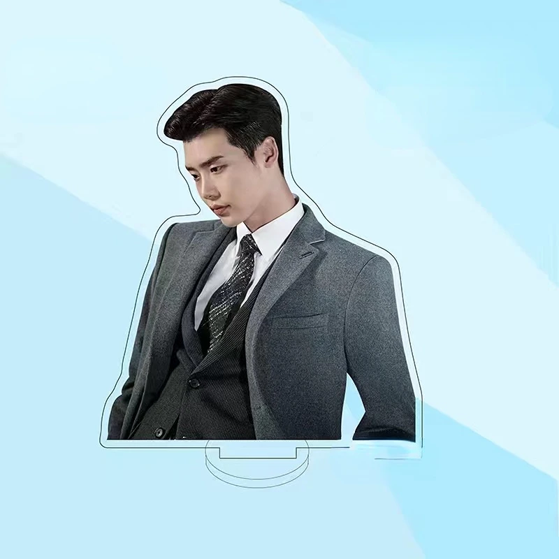 Korean Idol Lee Jong Suk Magaz - Modern Korean Lifestyle 评论和价格